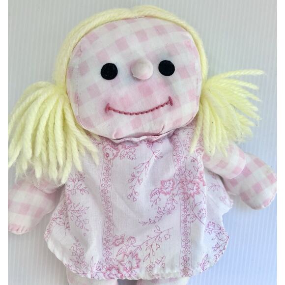 Vtg Hasbro Romper Room Softies Sweet Dreams Annabelle Pink Yarn Hair Doll 9.5” - Picture 2 of 5